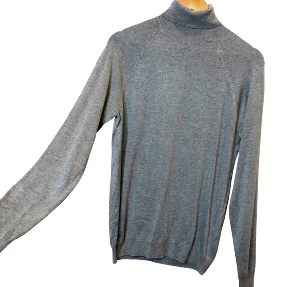 Zara Women’s Knit Grey Classic Preppy Long Sleeve Turtleneck Sweater - Picture 4 of 16